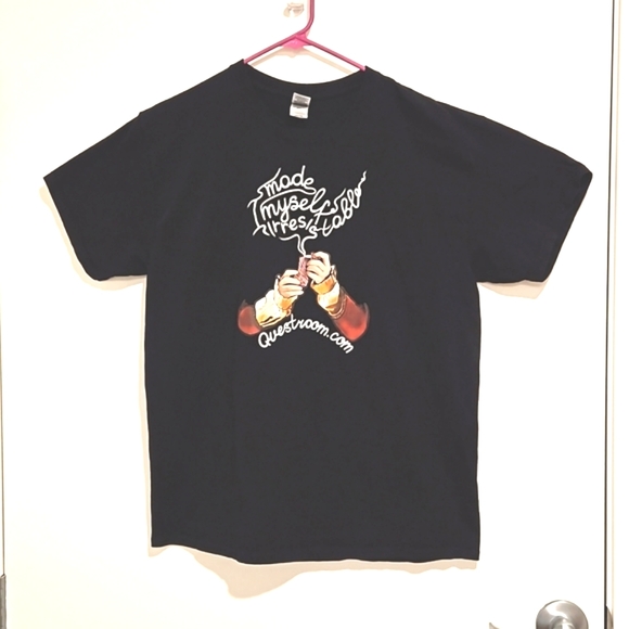 Questroom Promotional tee for escape room fans graphic tee Lg. UNISEX EUC - Picture 2 of 4